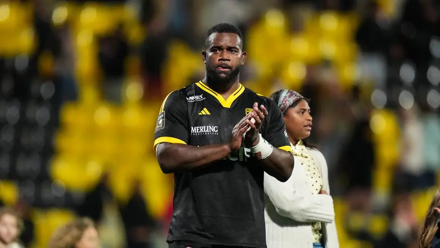Watisoni Waqanisaravi has extended his contract with La Rochelle. 