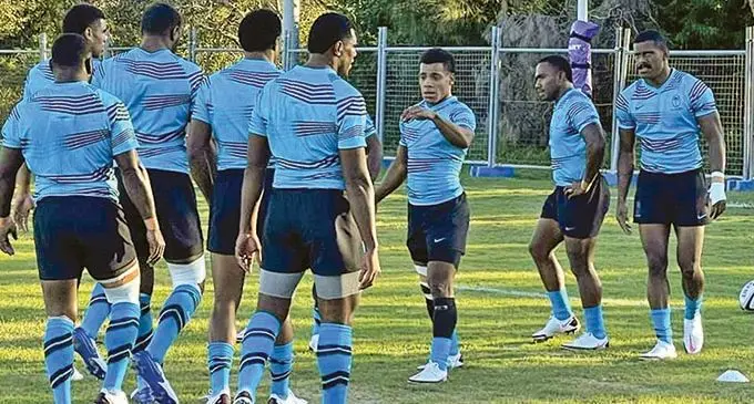 Fijian 7s playmaker Napolioni Bolaca (third from right) directs his team-mates while Waisea Nacuqu (behind) looks on during training at the Sunshine Coast in southern Queensland, Australia, on June 9, 2021.Photo: FRU Media