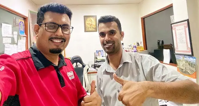 Al Hamd Managing Director Ashfaaq Khan with client and managing director of PVV tours Mr Chandar Prakash.