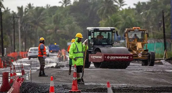 The Queen Elizabeth Drive road works on January 11, 2023. Photo: Leon Lord