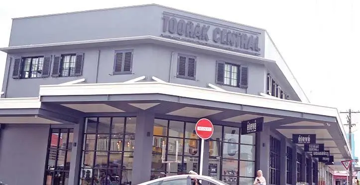 Toorak Central.