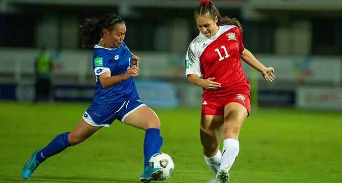 Tonga’s Jazmine Loto’aniu (right) tries to block a Samoan player during their OFC Women’s Nations Cup match at the HFC Bank Stadium on July 13, 2022. Photo: Kirk Corrie/OFC Media.