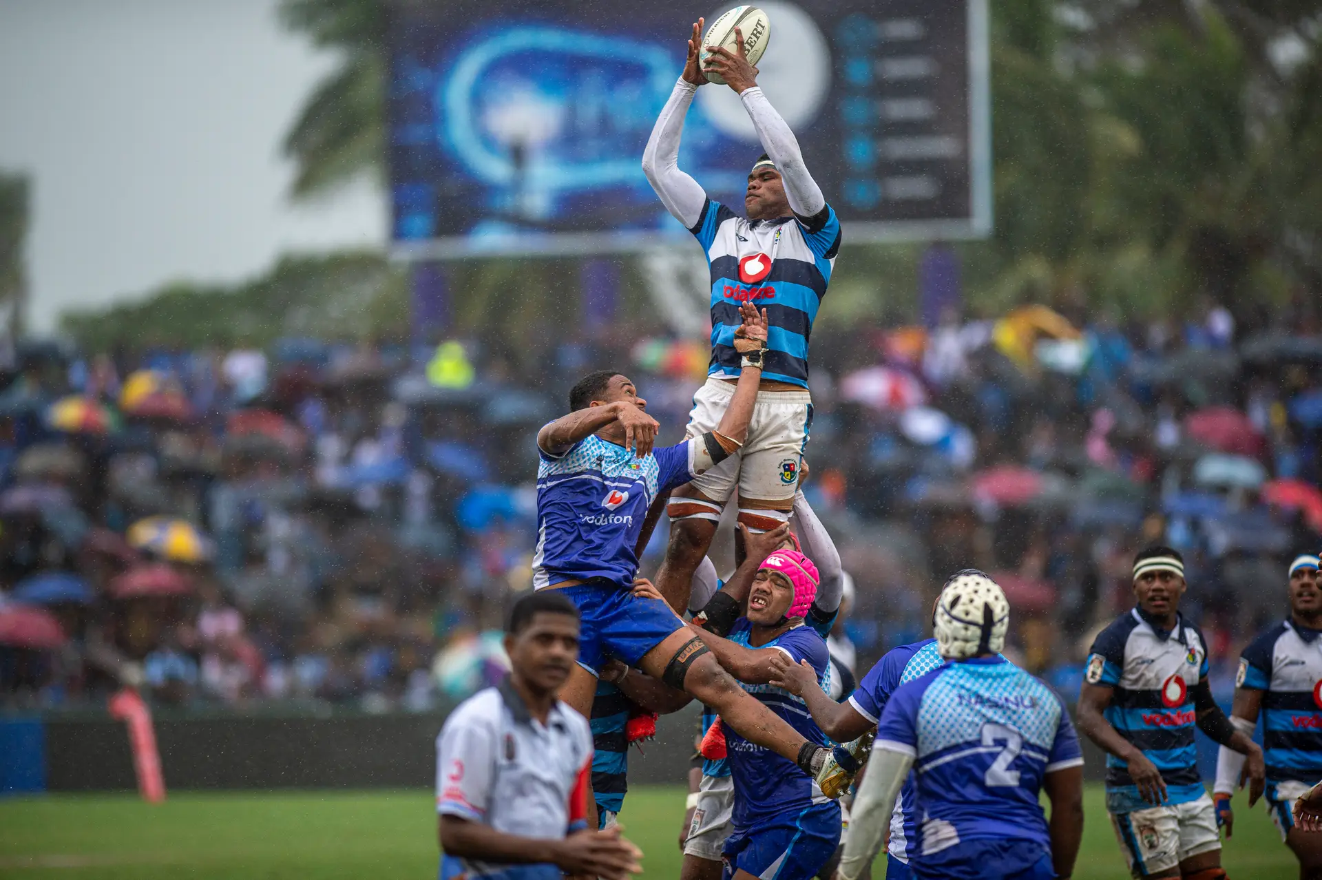 Lelean M Memorial School Under-18 lock Savenaca Daunakamakama