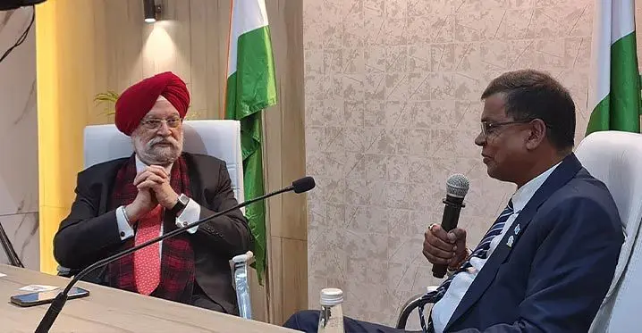 Deputy Prime Minister and Minister of Finance, Biman Prasad (R) with India’s Minister for Petroleum and Natural Gas & Housing and Urban Affairs Shri Hardeep Singh Puri in Bangaluru on 7, February 2023. Photo: DEPTFO News