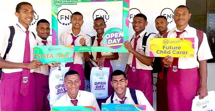 Uluivalili College Students.