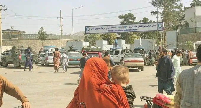 Citizens of Kabul in Afghanistan, flee as Taliban forces take control of the country after the withdrawal of United States troops. Photo: Reuters