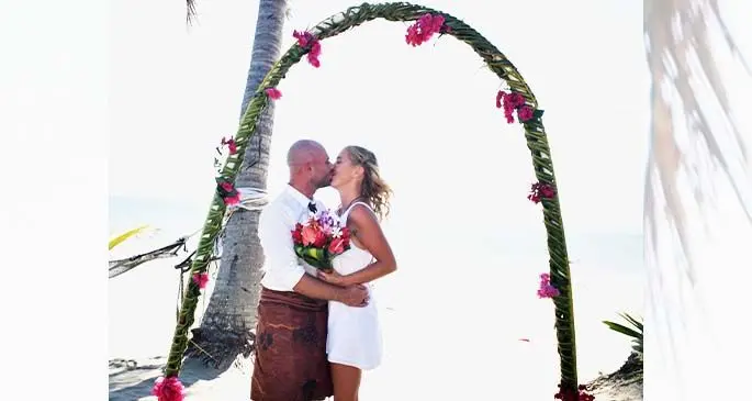 Peter Cooney married partner Nina Boekhoven at the Wailoaloa Beach in Nadi.