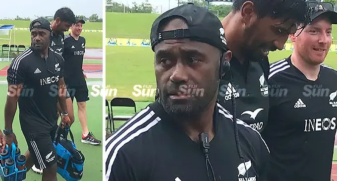 All Blacks 7s assistant coach Tomasi Cama Jnr with his players at Churchill Park, Lautoka, on March 18, 2022. Photo: Waisea Nasokia.