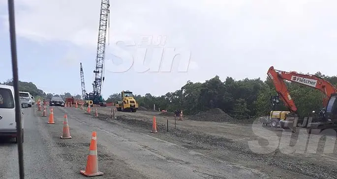 Work at the old Tamavua-i-wai Bridge caused a massive traffic jam for motorists on February 7, 2020. Photo: Ronald Kumar