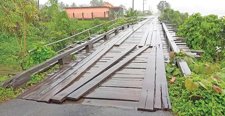 People of Koroqaqa and Baulevu are concerned with the poor condition of Koroqaqa bridge as the side railings and timber is damaged. Photo: Ronald Kumar