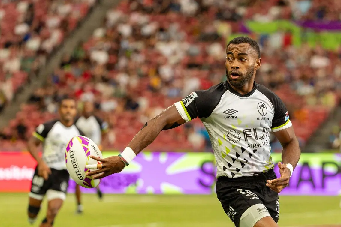 Fiji snatch comeback win to defend Singapore title