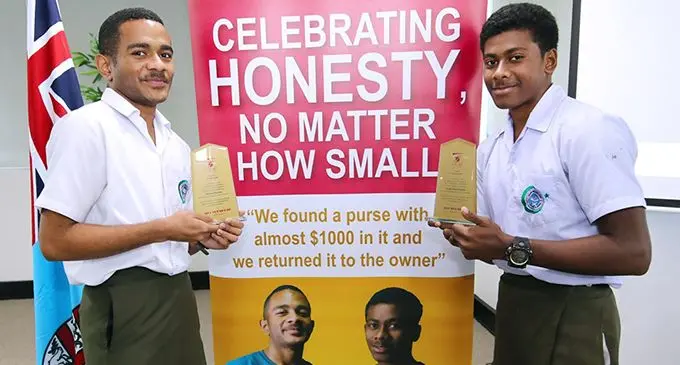 From left: FICAC Youth Ambassadors Nereo Seruliwaliwa and Waisea Nabobo.  