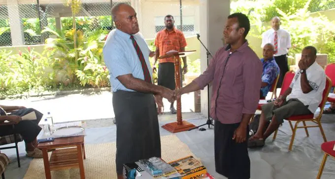 Minister for Youth and Sports Laisenia Tuitubou handing over the  carpentry tools worth $1560.41 to Sanaila Nacola on February 22, 2018.   Photo: Ministry of Youth and Sports