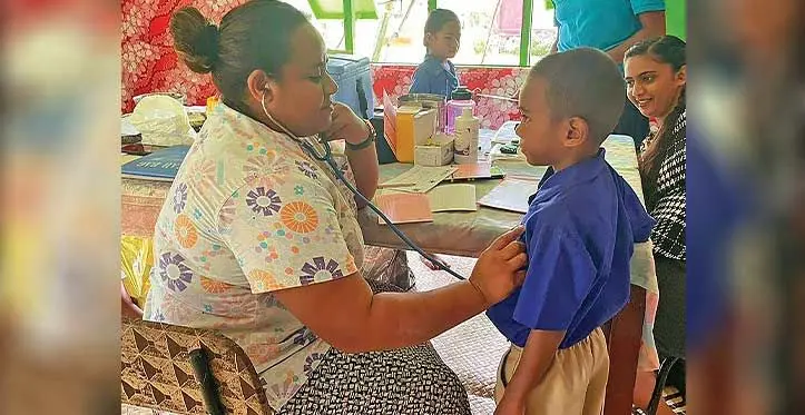 A Ministry of Health and Medical Services medical team in the North visited and provided medical outreach services, dental and other normal check-ups in the maritime and rural areas in the division last week.