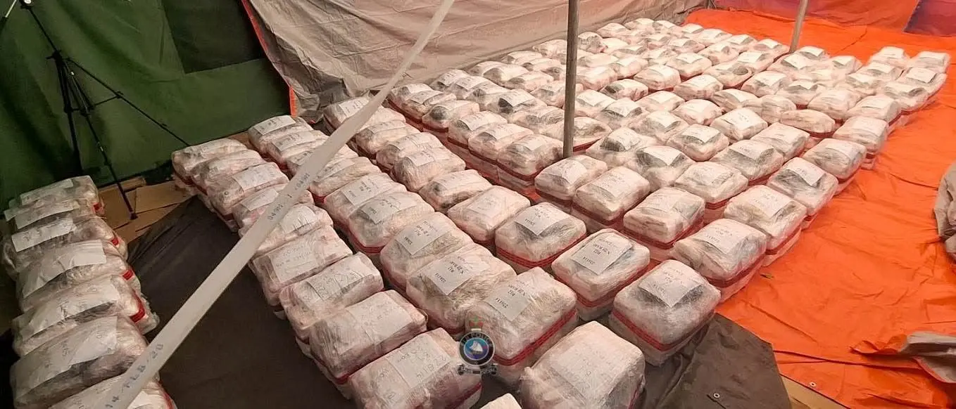 Six charged after 2.64 tonnes of cocaine seized off Vatia