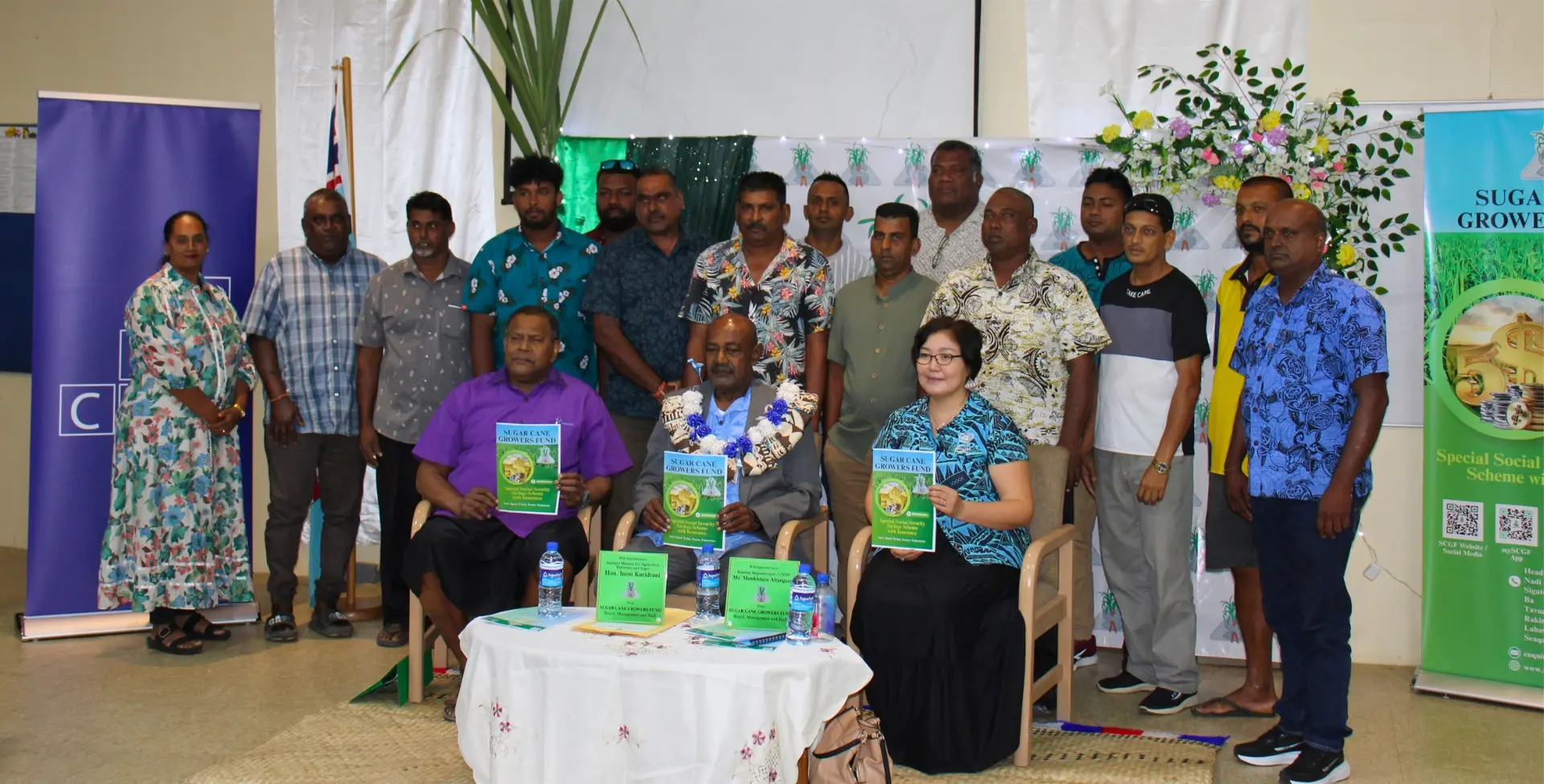 Assistant Minister for Agriculture, Waterways and Sugar Industry, Inosi Kuridrani, SCGF chairman Marika Sedre Luveniyali seated in the front with the stakeholders and cane growers. 