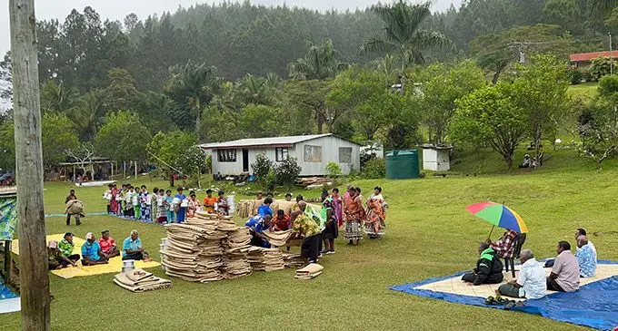 Era kauta tiko yani oqori na marama na iyau ni solevu ka vakayacori tiko ena loma ni koro o Lewa ena tikina ko Savatu, ena yasana ko Ba.