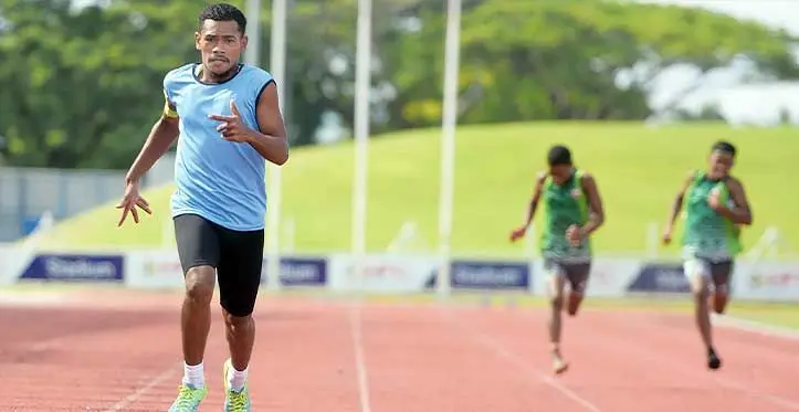 Yasayasa Moala College’s Joeli Turaga leads the intermediate boys 200 metres during the Maritime zone at the HFC Bank Stadium, Suva on April 25, 2023. Photo: Ronald Kumar