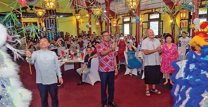 Front, from left: Ambassador of the People’s Republic of China to Fiji Zhou Jian, Minister for Finance and Strategic Planning, National Development and Statistics, Biman Prasad and Deputy Prime Minister and Minister for Tourism and Civil Aviation, Viliame Gavoka marking the Mid-Autumn Festival and the 74th Anniversary of the Founding of the People’s Republic of China with guests at the Vineyard Palace Restaurant in Suva on October 1, 2023. Photo: Leon Lord