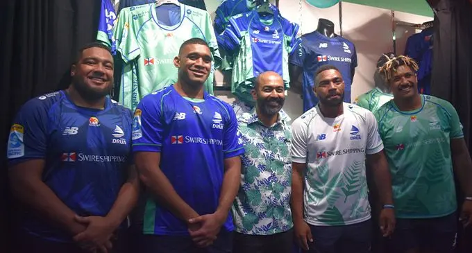 Swire Shipping Fijian Drua players (from left) Kaliopasi Uluilakepa, Meli Derenalagi, Jacks of Fiji senior executive Nikul Khatri, Apisalome Vota and Te Ahiwaru Cirikidaveta at the Drua Store in Port Denarau in Nadi on November 26, 2022. Photo: Waisea Nasokia
