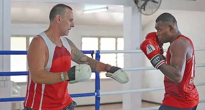 Aminiasi Saratibau (right) during a training session with coach Cam Todd at the Commander Stan Brown boxing gym, Walu Bay on December 28, 2023. Saratibau is one of the four boxers on Todd's list for the Olympic qualifier. Photos: Kelera Sovasiga- Tuisawau