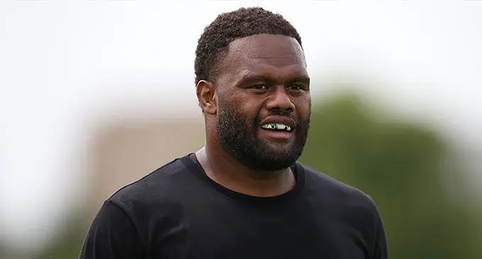 Virimi Vakatawa to play at centre.