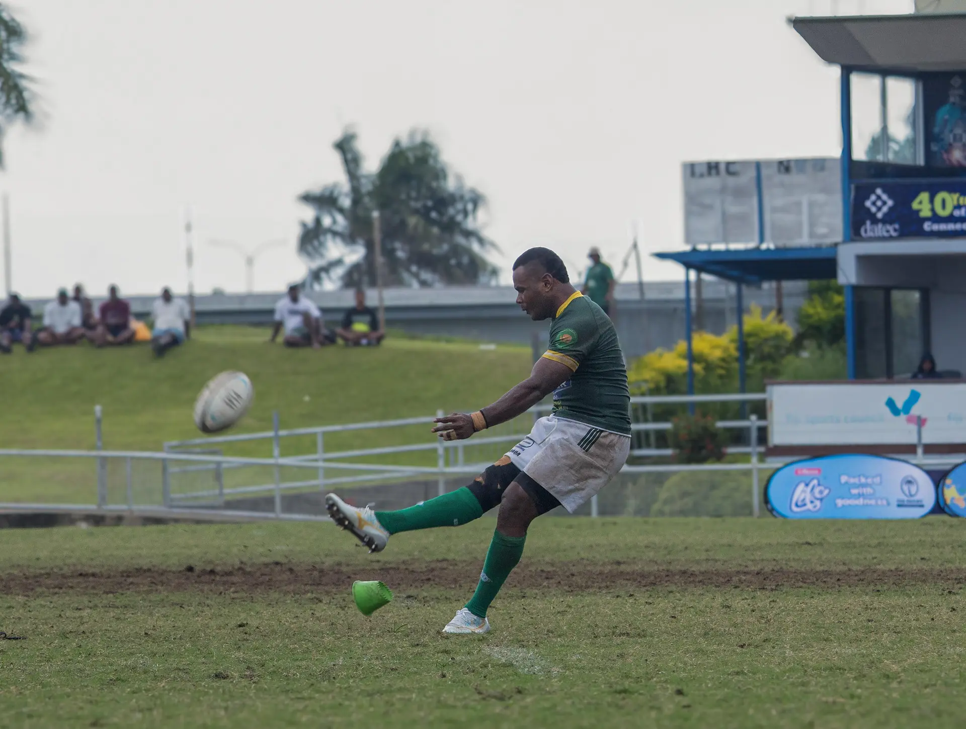 Tailevu flyhalf Kini Douglas 