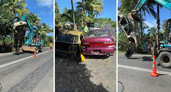 The Fiji Roads Authority removing derelict vehicles along the Queen’s Highway. Photos: Fiji Roads Authority 
