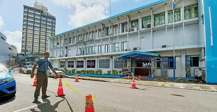 Police officers secure the crime scene at Joske St in Suva following an attack at the Tototgo Police Station on September 21, 2023. Photo: Ronald Kumar