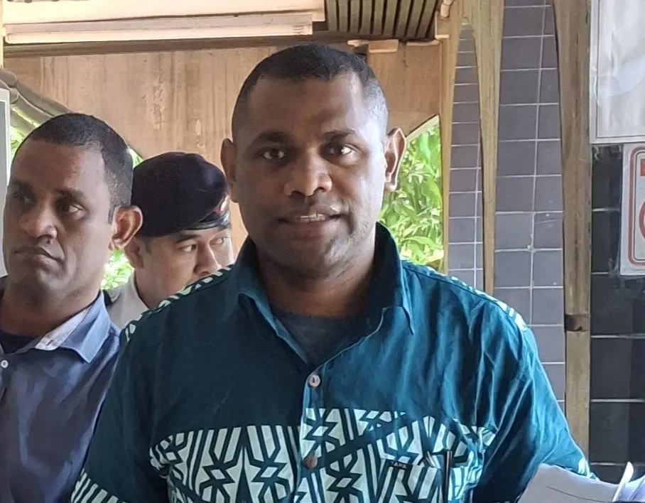 Peceli Rokoravolo
