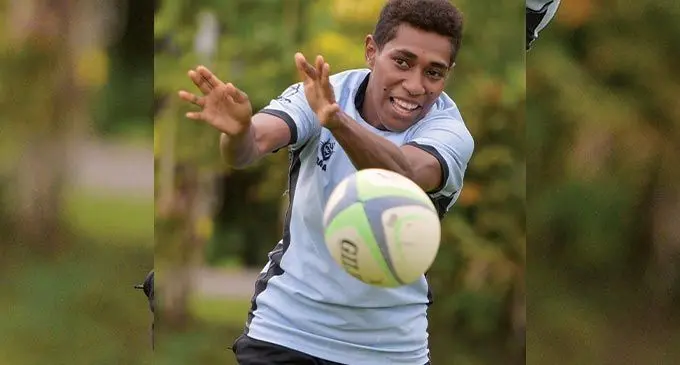 Fiji Airways Fijiana 7s livewire halfback Reapi Uluinasau fires a pass during training at the Pacific Theological College ground in Suva on June 21, 2022. Photo: Ronald Kumar.
