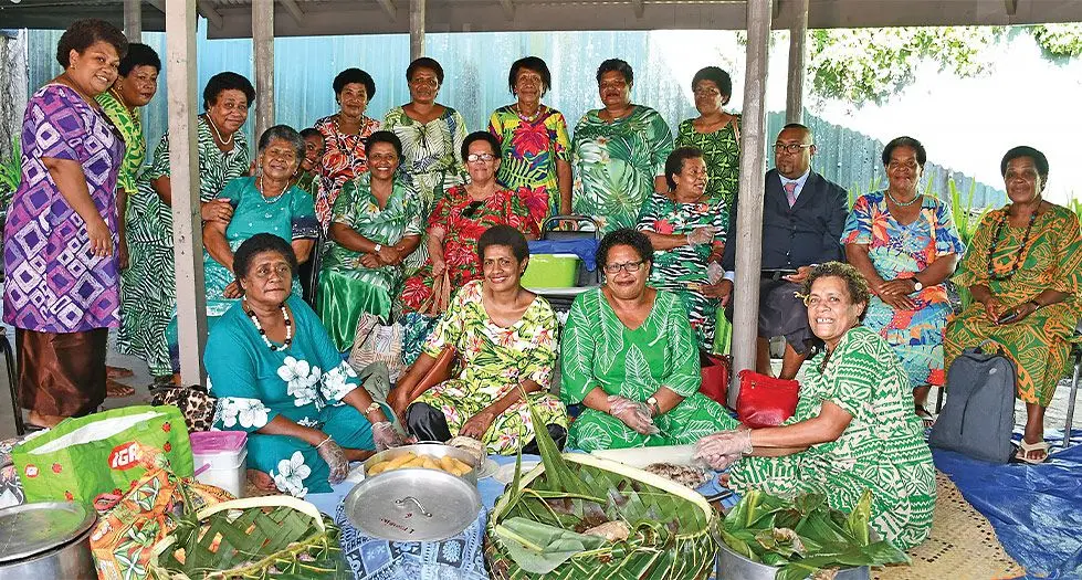 Ko ira nai soqosoqo vakamarama mai na yasana ko Lomaiviti ka’ra veiqaravi tiko ena soqo siga rua ni bose ni yasana ka vakayacori ena Studio Six e Suva ena macawa oqo.  Veitaba: Ronald Kumar