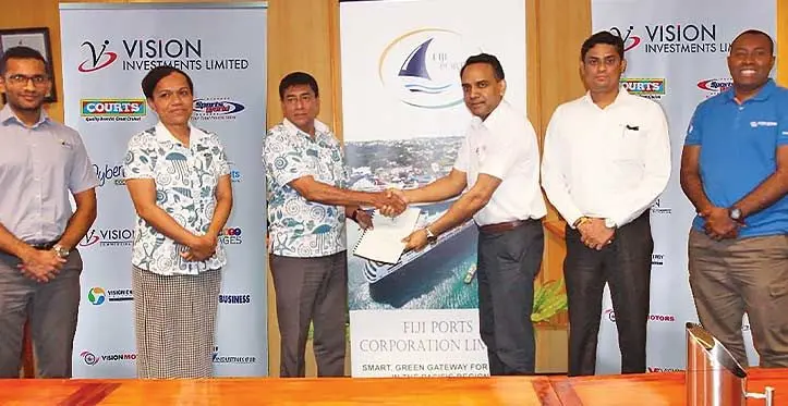 Fiji Ports Corporation Limited chief executive officer, Vajira Piyasena (third from left) with Vision Investments Limited chief executive officer, Sanjesh Prasad (fourth from left).