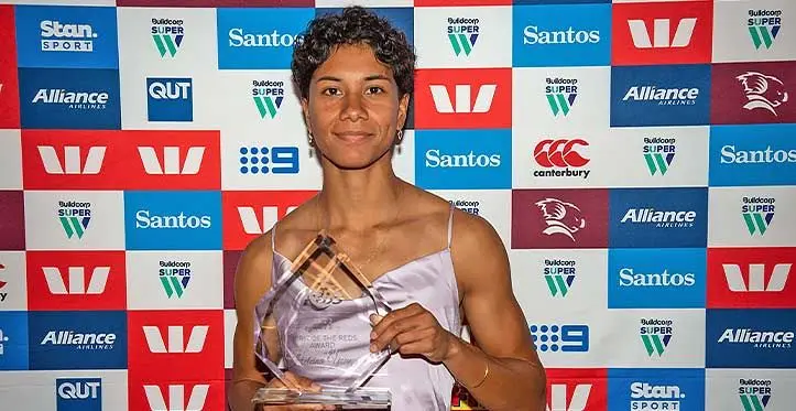 Heleina Young with her Spirit of the Reds award on July 29, 2023. Photo: Reds Rugby Media