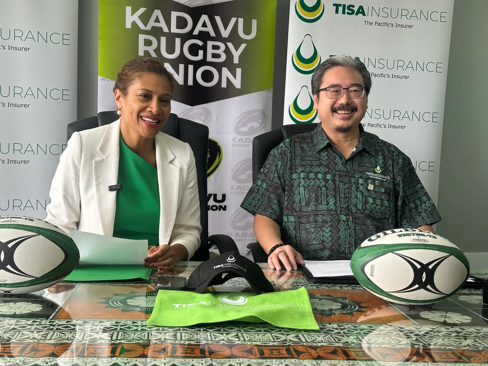 Kadavu Skipper cup backing