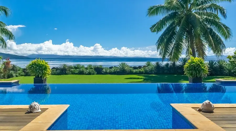 Aroha Resort Taveuni Beachfront Bures.