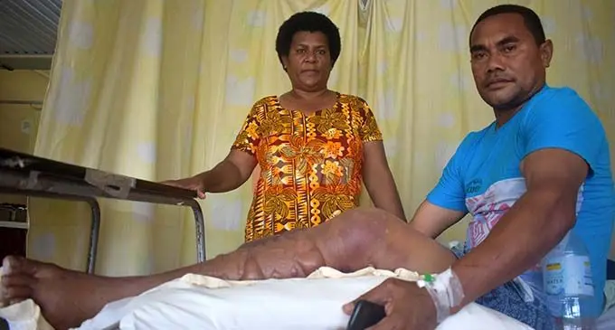 Rupeni Siganisucu with wife Laite Vurabere on November 28, 2019, at the Lautoka Hospital.  Photo: Salote Qalubau