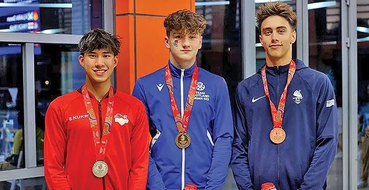 2023 Youth Commonwealth Games bronze medallist, Tolu Young (far right).