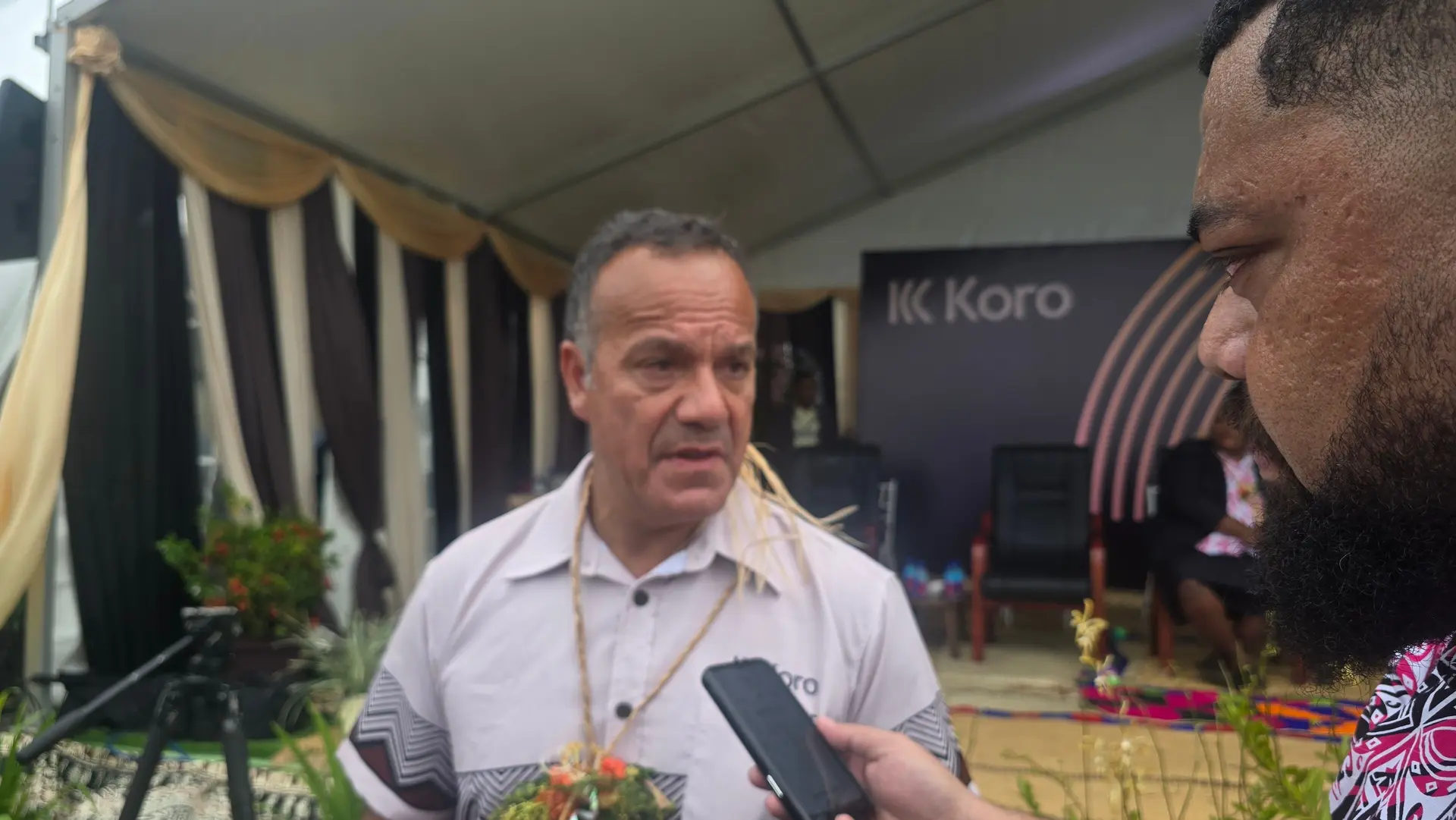 Ratu Qativi Robert Cromb
