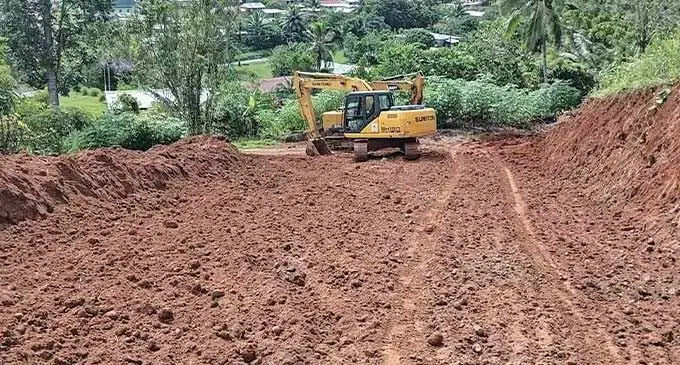 Farm access roads were being built to assist villagers at Lovoni, Ovalau. Photo: Ministry of Agiculture