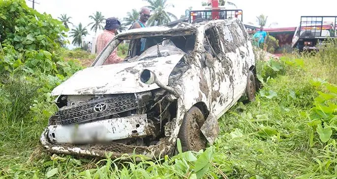 The Toyata Probox vehicle being pulled out of the Baulevu river outside of Nausori on August 16, 2020. Photo: Kelera Sovasiga