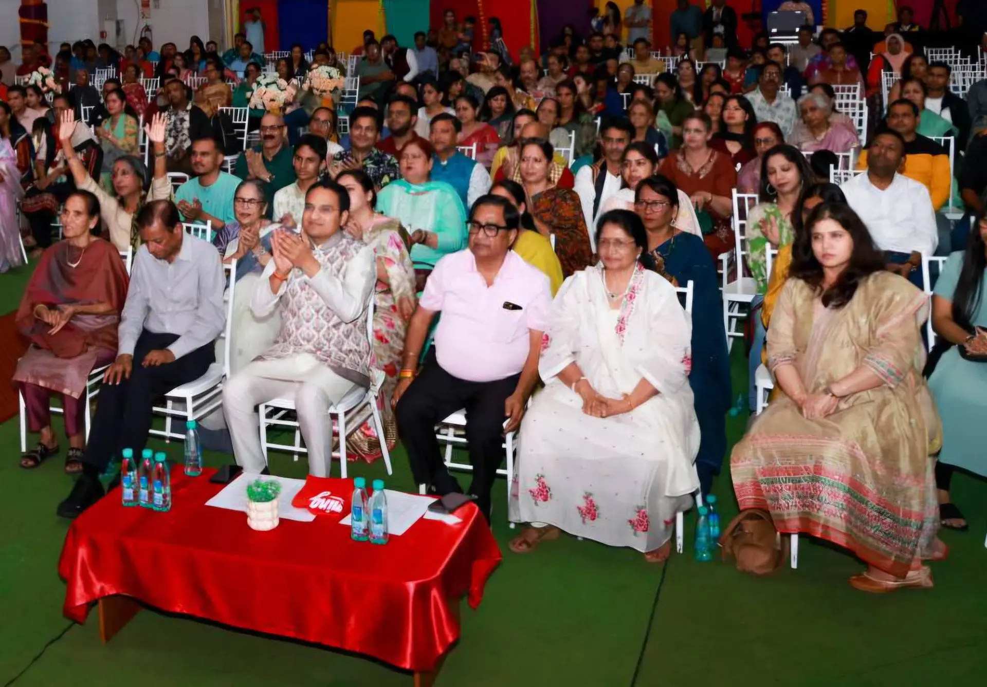 The programme featured performances by several local devotional groups, including Bandish Group, Sukoon Group, Hanuman Chalisa Pariwar, His Masters Orchestra, Sound Groove and the University of the South Pacific Indian Students Association Group.