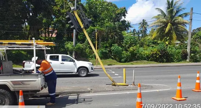 The traffic lights pole was damaged due to the impact of the accident. Photo: Fiji Roads Authority (FRA)