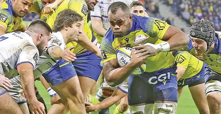 Clermont flanker Peceli Yato on attack against Castres during their match in the Top 14 championship on February 4, 2023. Yato scored a hat trick in their 41-26 win. Photo: Clermont Rugby