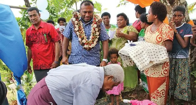Minister Waqainabete opens the water project in Nabaitavo village copy