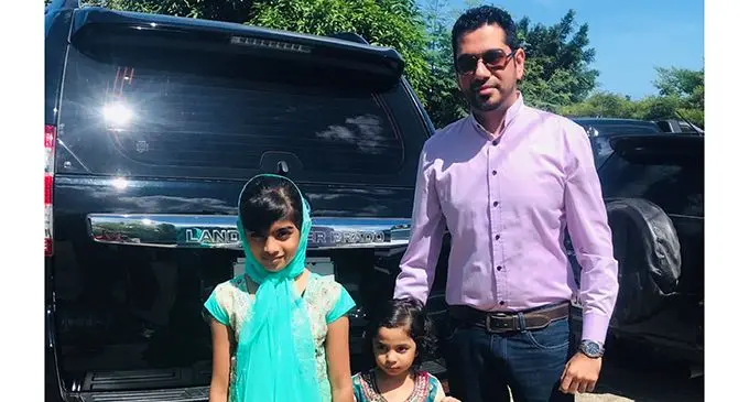 Zaheer Khan with his daughters.