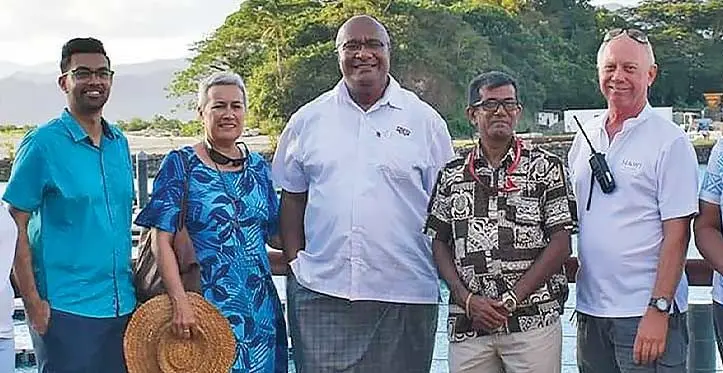 Minister for Small and Medium Enterprises, Manoa Kamikamica (centre) with stakeholders on Nawi Island. Photo: Shratika Naidu