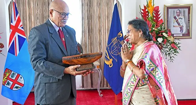 President Major-General (Ret’d) Jioji Konrote (left) presenting a gift to the newly-appointed High Commissioner of India.to Fiji Her Excellency Padmaja at the State House on April 29, 2019. Photo: DEPTFO News
