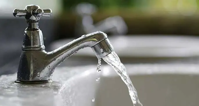 how-safe-is-your-drinking-water-722x406-750x403