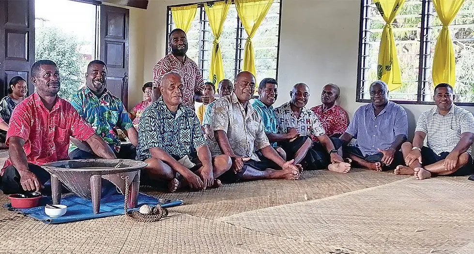Minister for Lands and mineral Resources Filimoni Vosarogo with members of the yavusa o Lewaiwavuwavu in Sabeto Village, Nadi. Photo: Mereleki Nai 